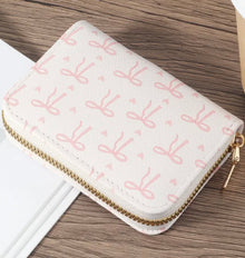 🎀 Bow-Themed Mystery Ball Bookish Bundle 🎀